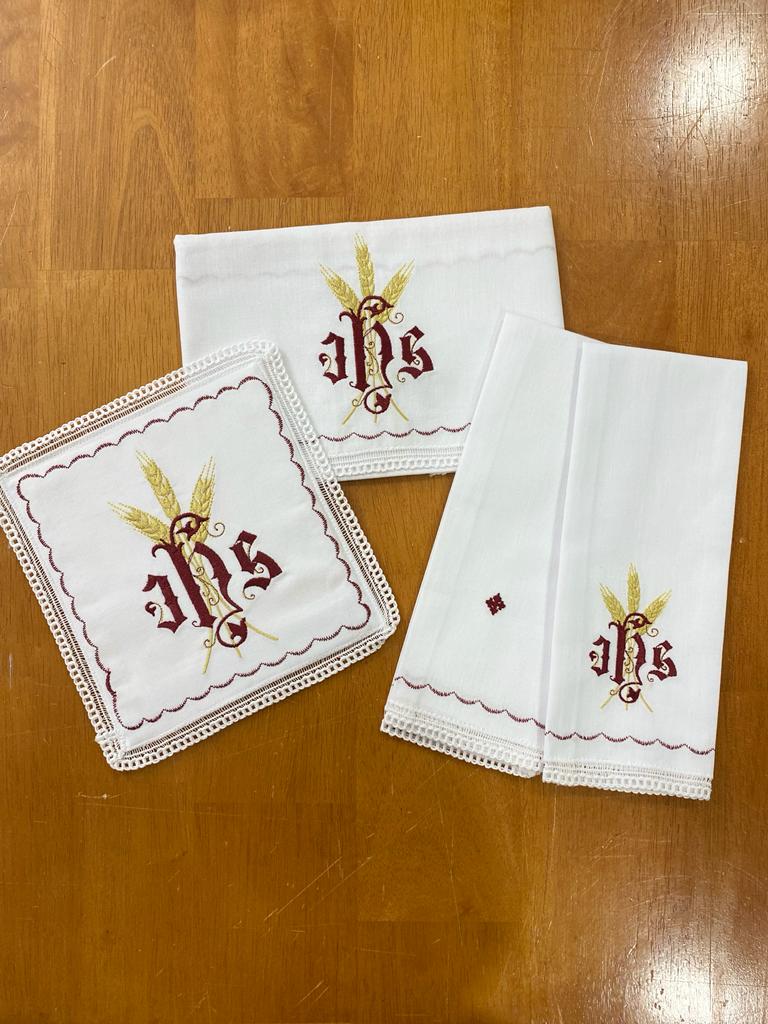 Embroidered Mass Linen Set by SCTJM