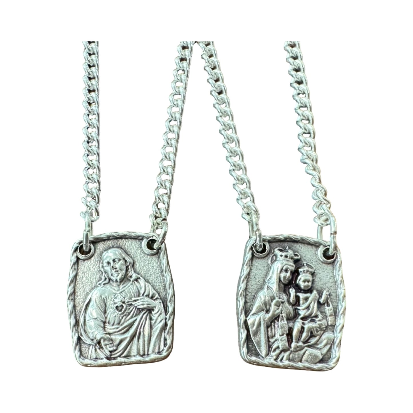 Plated Scapular