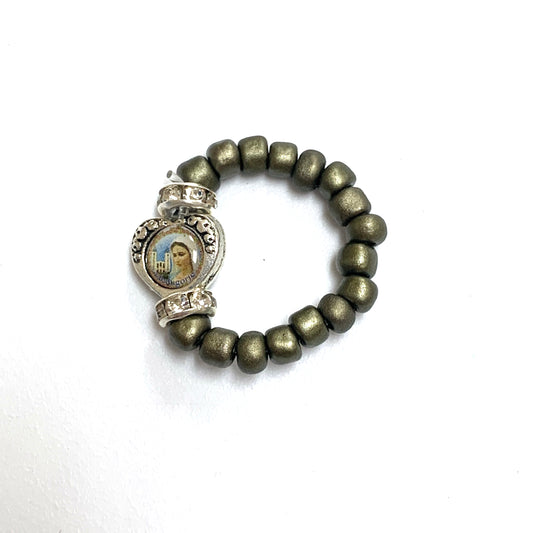 Beaded Ring with Queen of Peace Medal of Assorted Colors