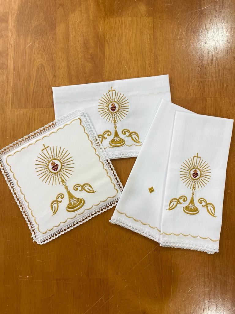 Embroidered Mass Linen Set by SCTJM