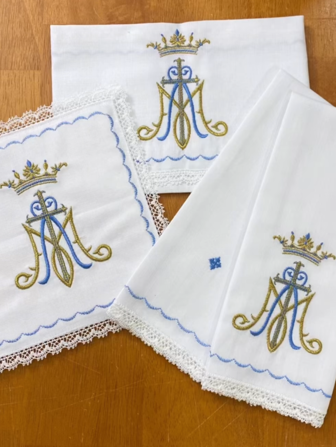 Embroidered Mass Linen Set by SCTJM